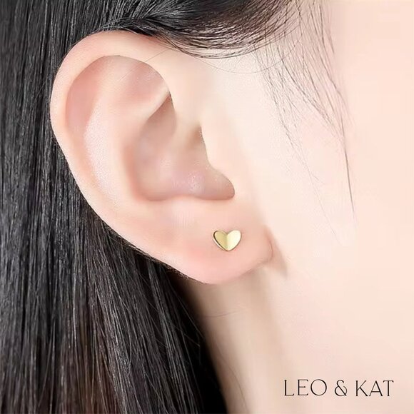 Dainty Gold Concave Heart Stud Earrings. 925 Sterling Silver. #1030 - Picture 3 of 3